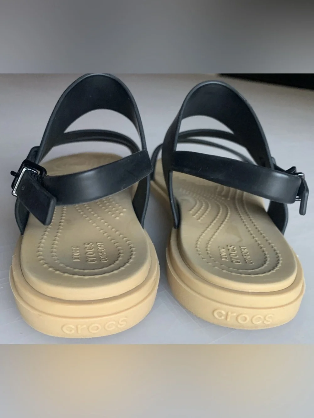 CROCS very good